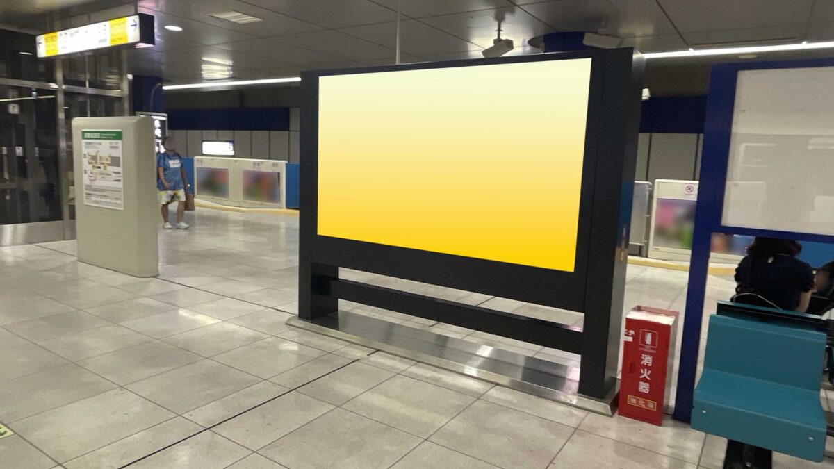 東京モノレール 羽田空港第2ターミナル駅 モノビジョンシート広告のアイキャッチ