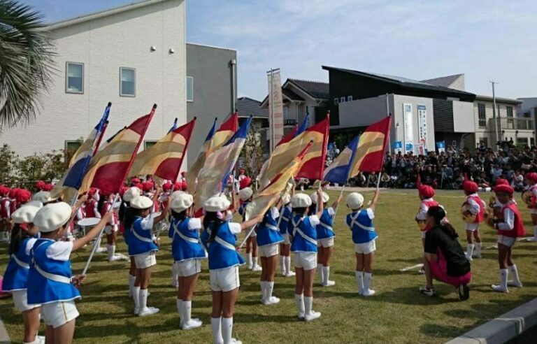 近隣幼稚園・中学校による音楽祭